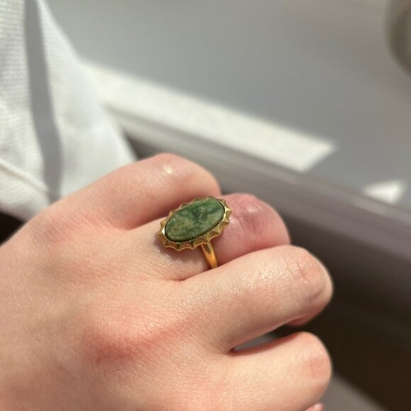 Coventry Green Jade Ring Size 4 Gold 1/20 12KT G.E. - Picture 2 of 11